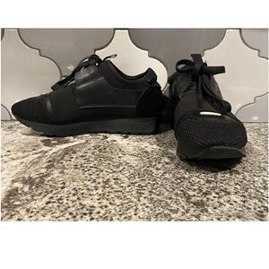 Super Trendy Black Athletic Shoes